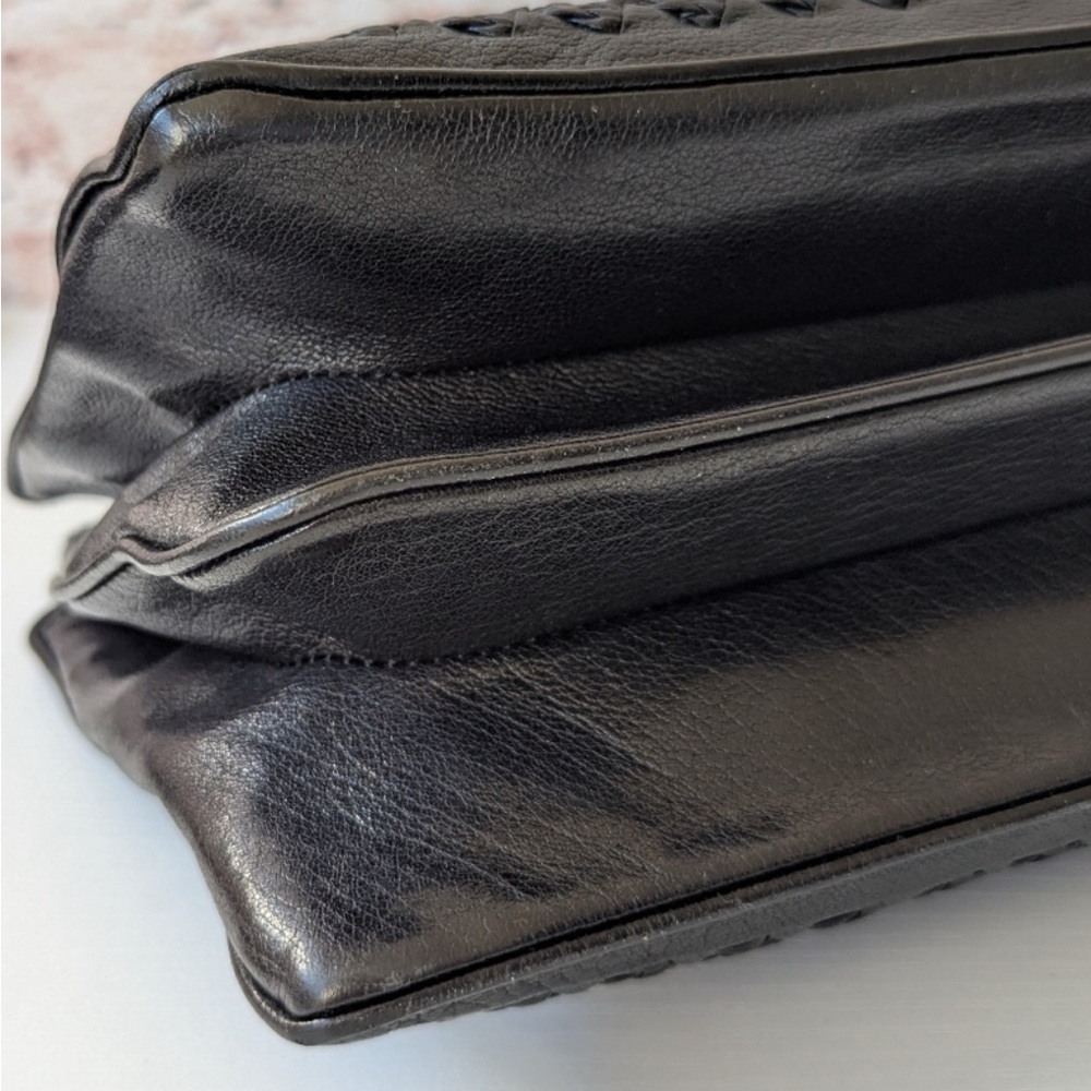 Bottega Veneta Black Leather Bag - Picture 6 of 11